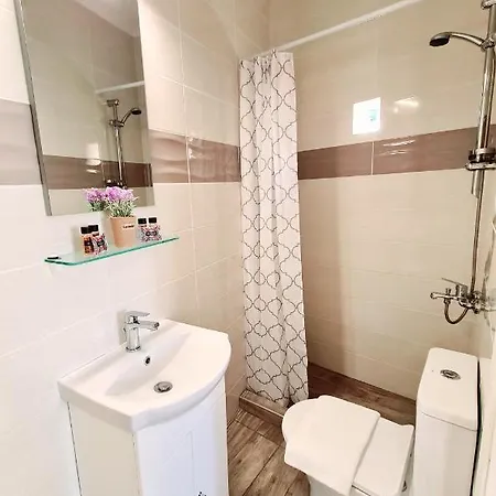 Hotel Avra