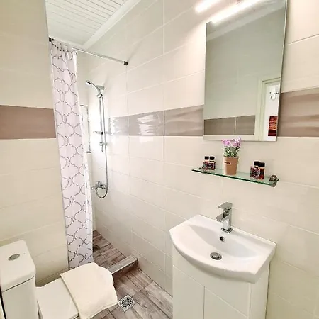 Avra Hotel