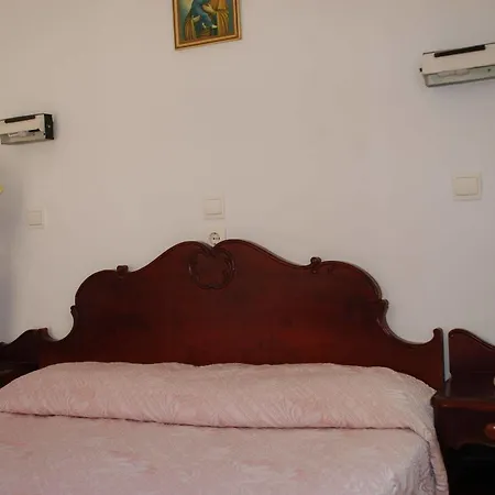 Avra Hotel 2*